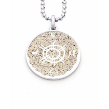 Solsmycket – silver element på hängsmycke med strandsand